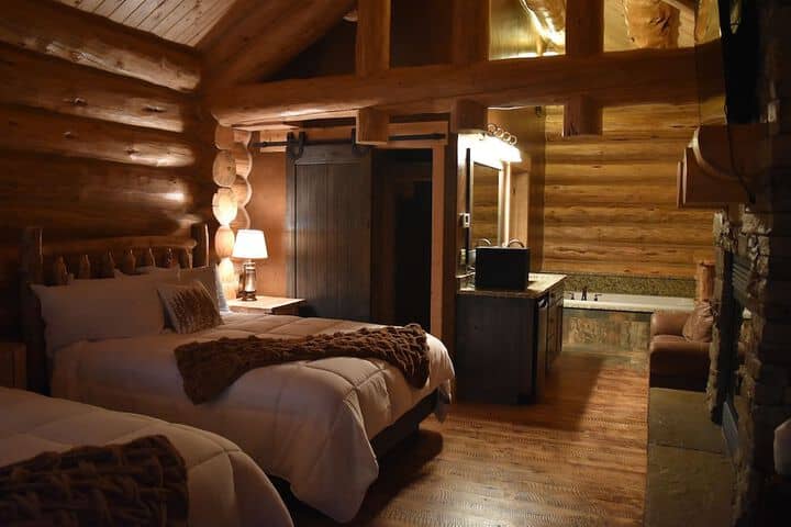 Room 4 of 55